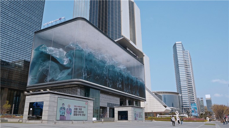 裸眼3D：“互动水缸”